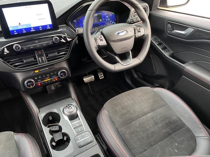 Used Ford Kuga ST-Line 225 HP (165 kW) 2022 Silver SUV