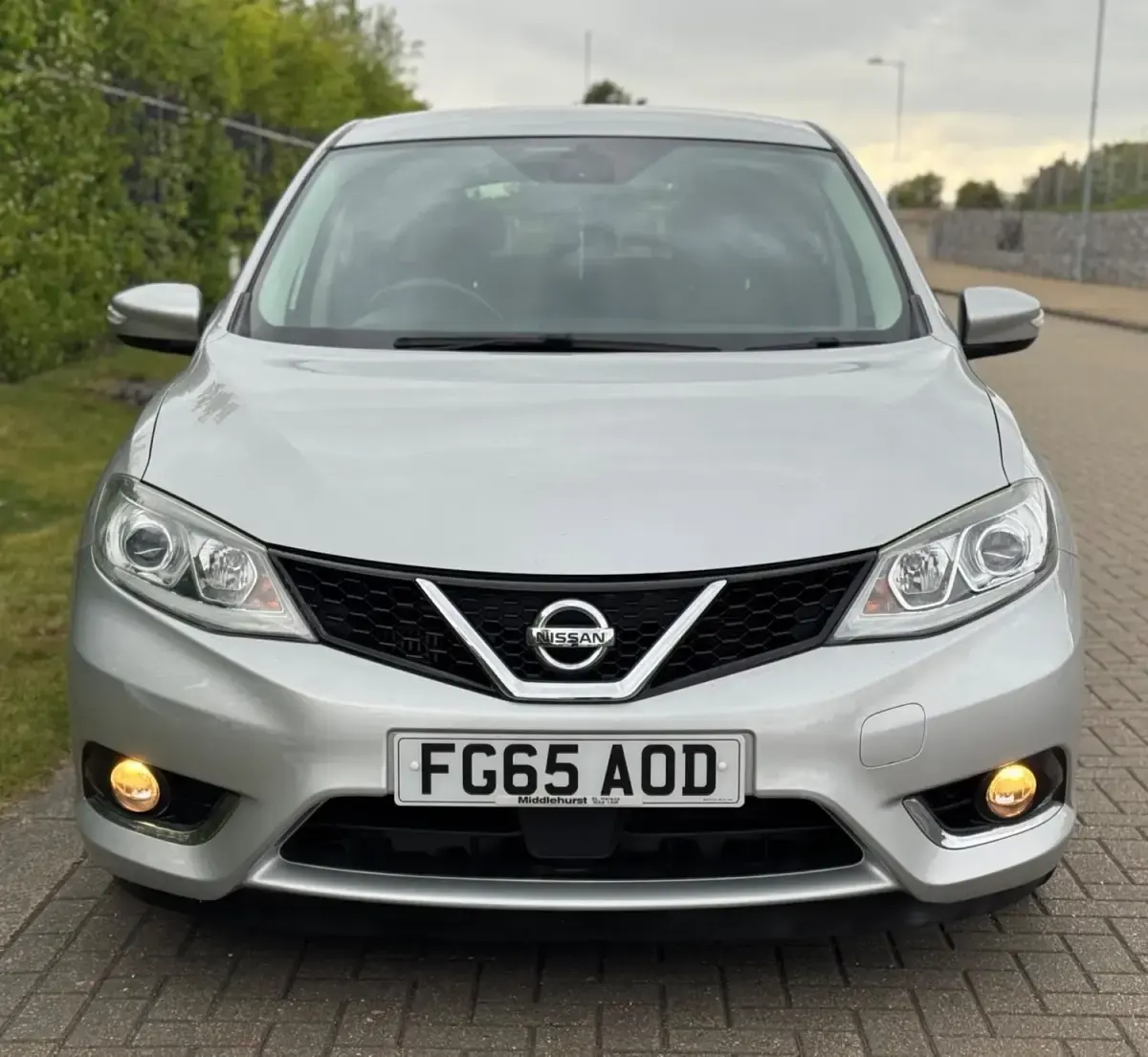 Używany Nissan Pulsar N-TEC 115 KM (84 kW) 2015 Srebrny Hatchback