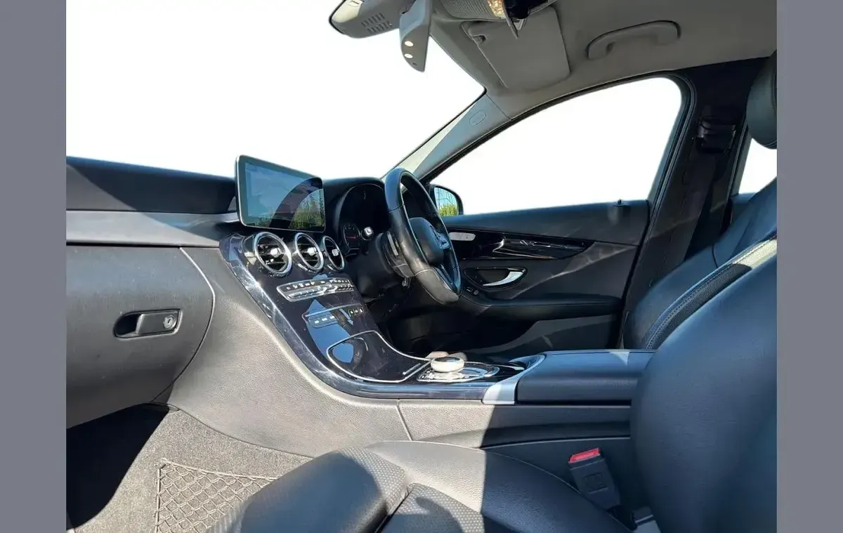 Used Mercedes C220 SE 191 HP (140 kW) 2019 Grey Sedan