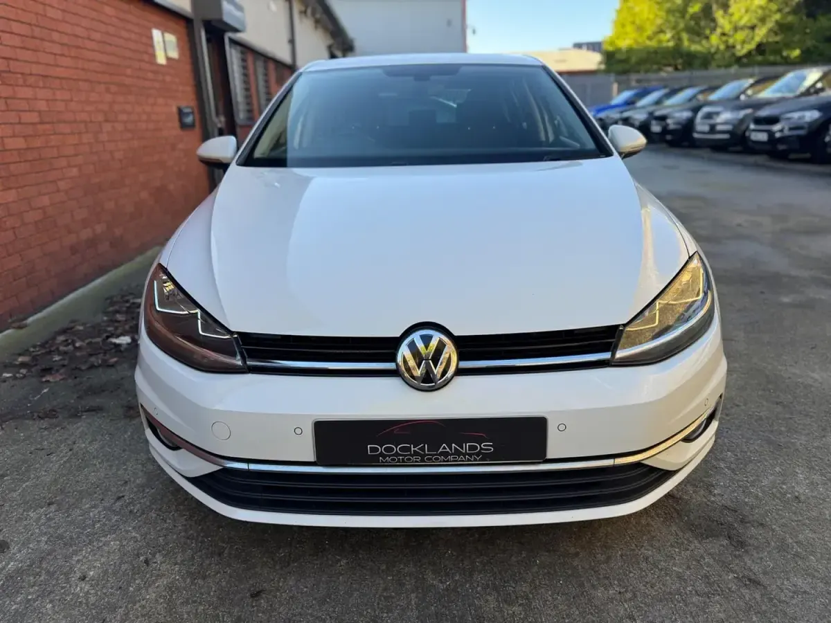 Used VW Golf VII SE 2017 White Hatchback