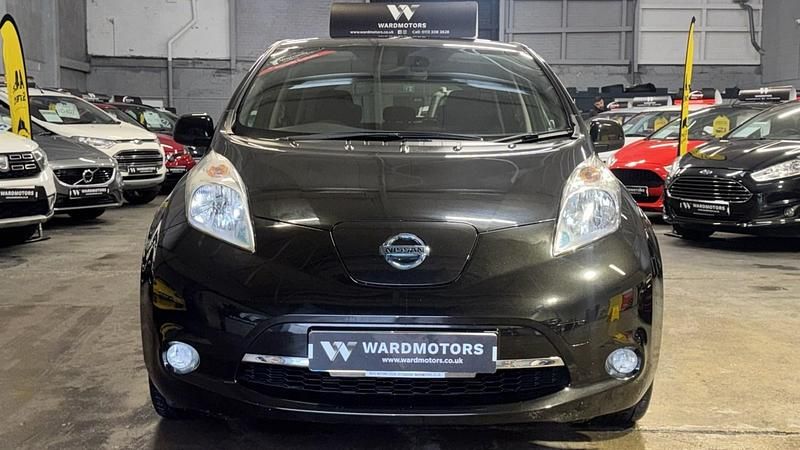 Used Nissan Leaf Acenta 30 kW (41 HP) 2016 Black Hatchback