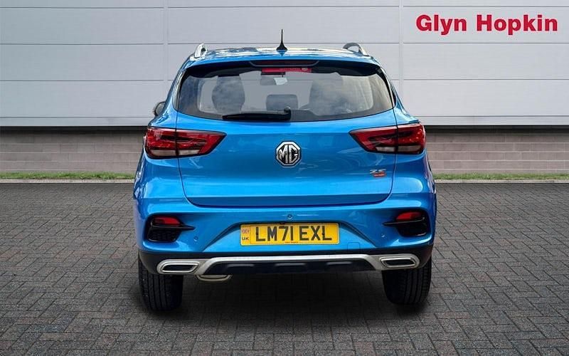 Usado MG ZS Exclusive 106 HP (77 kW) 2024 SUV