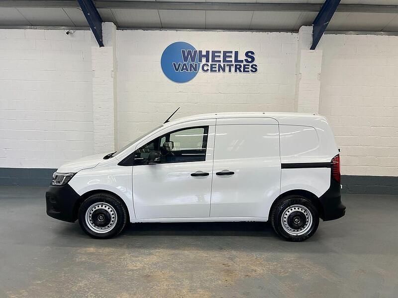 Used Renault Kangoo 2022 White MPV