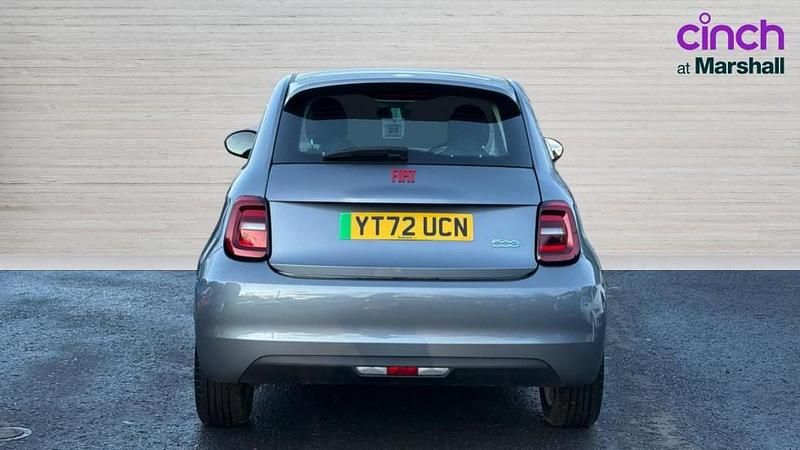 Used Fiat 500e Red 86 kW (118 HP) 2022 Grey Hatchback