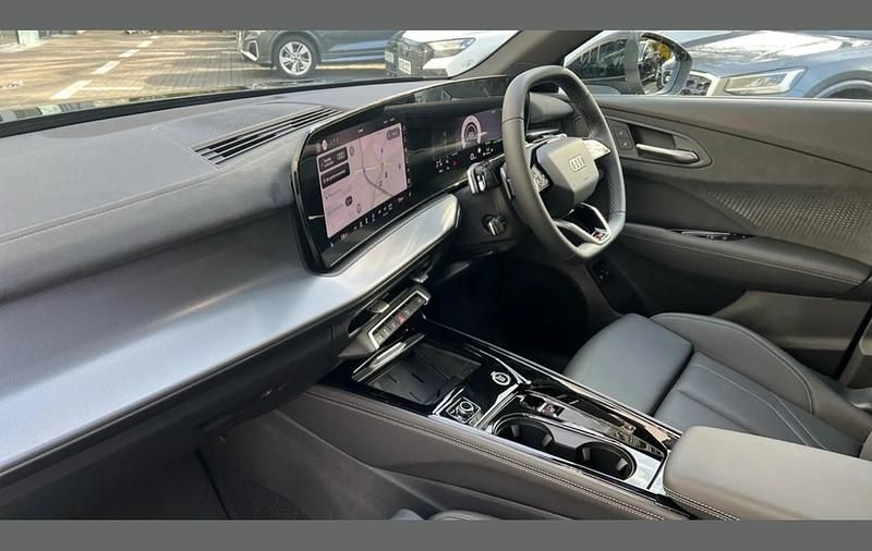 New Audi Q3 S-Line 267 HP (196 kW) 2025 Black SUV