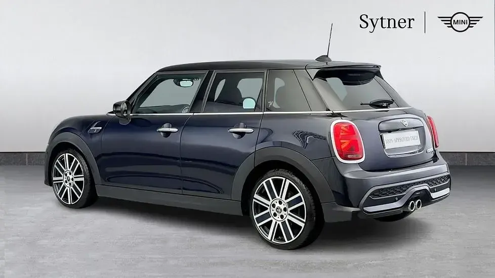 Used Mini Cooper S Exclusive 176 HP (129 kW) 2021 Black Hatchback