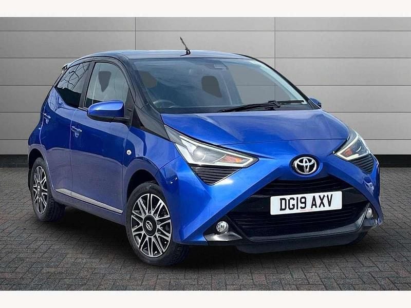 Blue Used 2019 Toyota Aygo X-clusiv Hatchback | £9,350 (Fair price) - Image 1/4