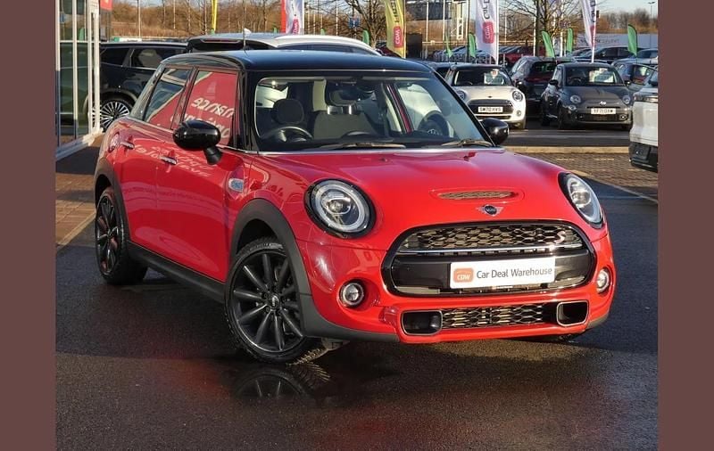Red Used 2019 Mini Cooper S Classic Hatchback | £15,998 (Good price) - Image 1/4