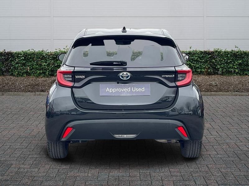 Used Toyota Yaris Hybrid Design 2023 Black Hatchback