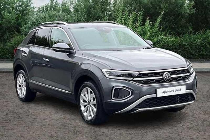 Indium grey Used 2024 VW T-Roc Style SUV | £24,490 (Fair price) - Image 1/4