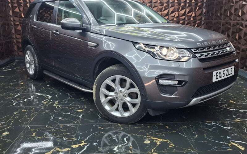 Grey Used 2015 Land Rover Discovery Sport HSE SUV | £12,599 (Fair price) - Image 1/4