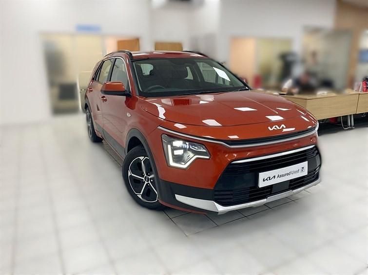 Used Kia Niro 2023 Orange SUV