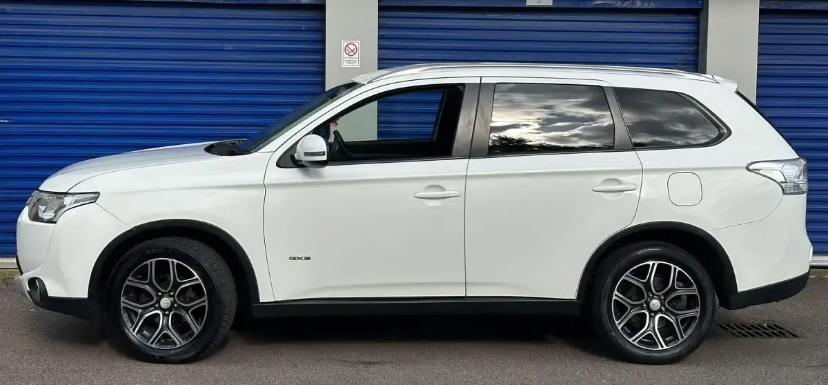 Used Mitsubishi Outlander 2014 White SUV