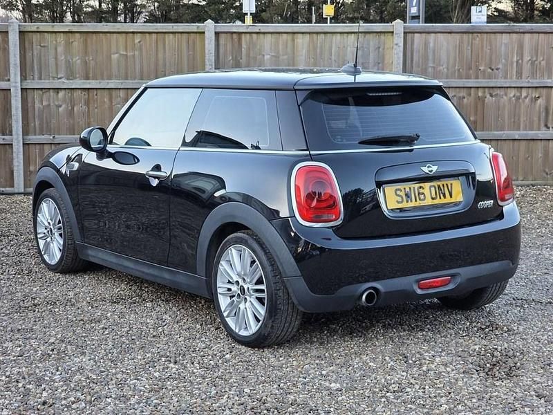 Used Mini Cooper Hatch 136 HP (100 kW) 2016 Black Hatchback