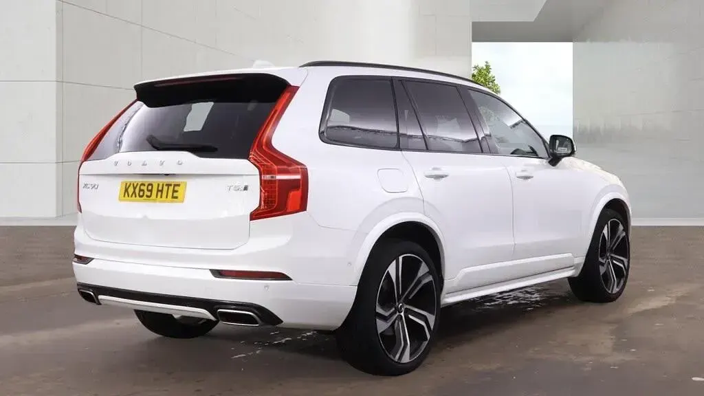 Used Volvo XC90 R-Design Pro 2019 White SUV