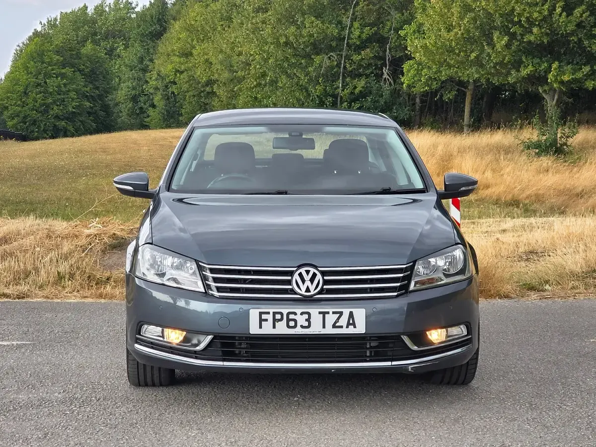 Used VW Passat Highline 140 HP (102 kW) 2013 Grey Sedan