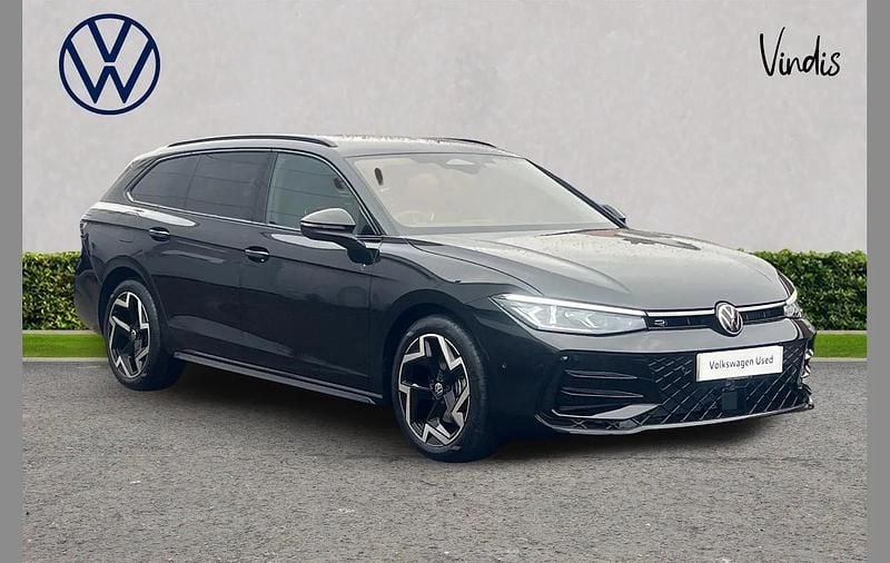 Black Used 2025 VW Passat R-line Estate | £38,280 (Super price) - Image 1/4