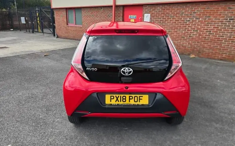 Used Toyota Aygo x-style 69 HP (50 kW) 2018 Red Hatchback