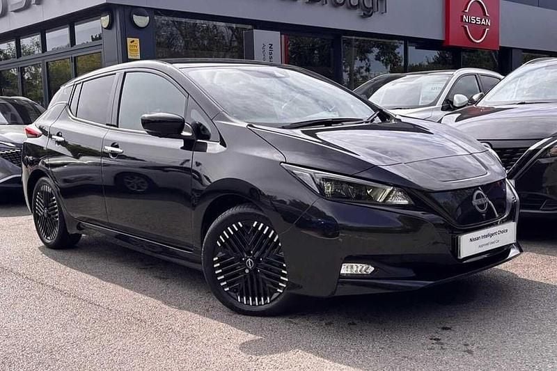 Black Used 2022 Nissan Leaf Tekna Hatchback | £11,450 (Fair price) - Image 1/1