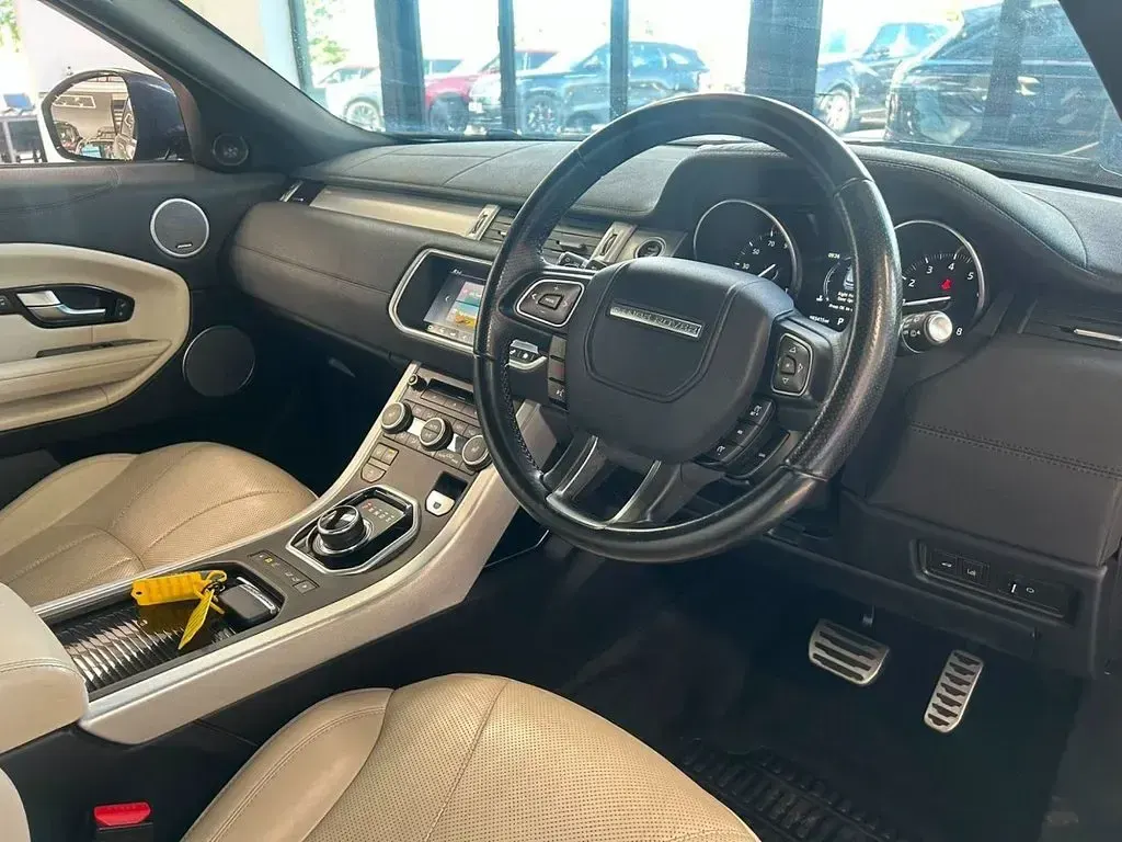 Used Land Rover Range Rover evoque HSE Dynamic 2018 Grey Estate