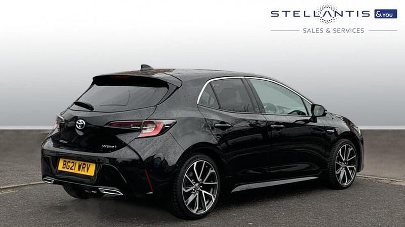 Used Toyota Corolla 181 HP (133 kW) 2021 Blue Hatchback