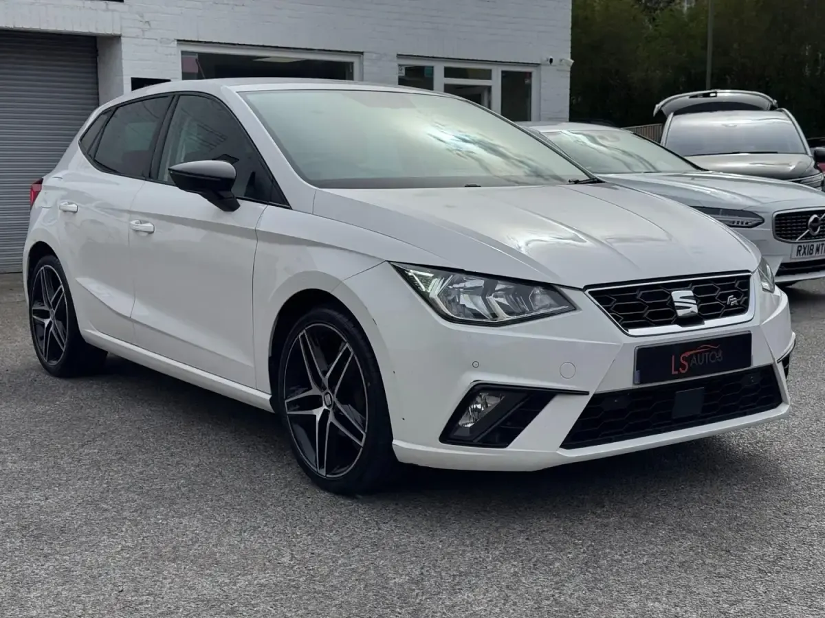 Usado Seat Ibiza FR 95 CV (69 kW) 2018 Blanco Utilitario