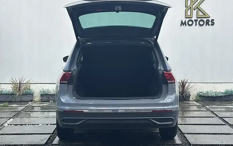 Used VW Tiguan Active 150 HP (110 kW) 2021 Grey SUV
