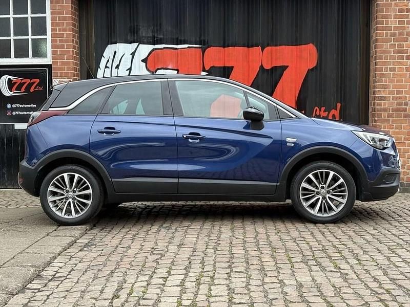Used Vauxhall Crossland X S 110 HP (80 kW) 2020 Blue SUV