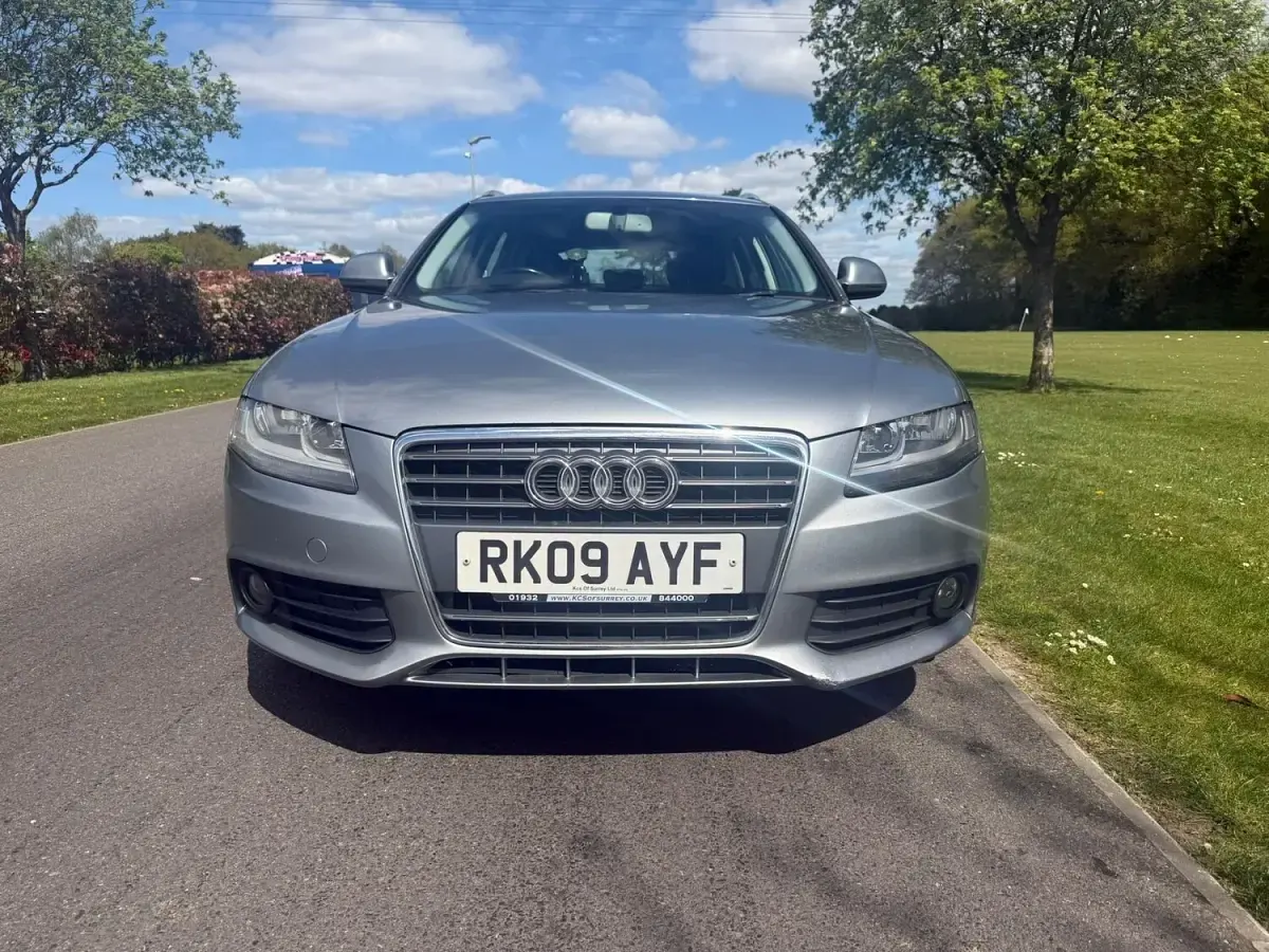 Used Audi A4 143 HP (105 kW) 2012 Grey Estate
