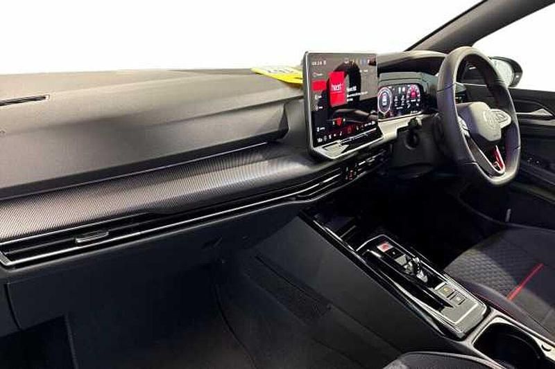 New VW Golf VIII GTI Clubsport 300 HP (220 kW) 2026 Black Hatchback