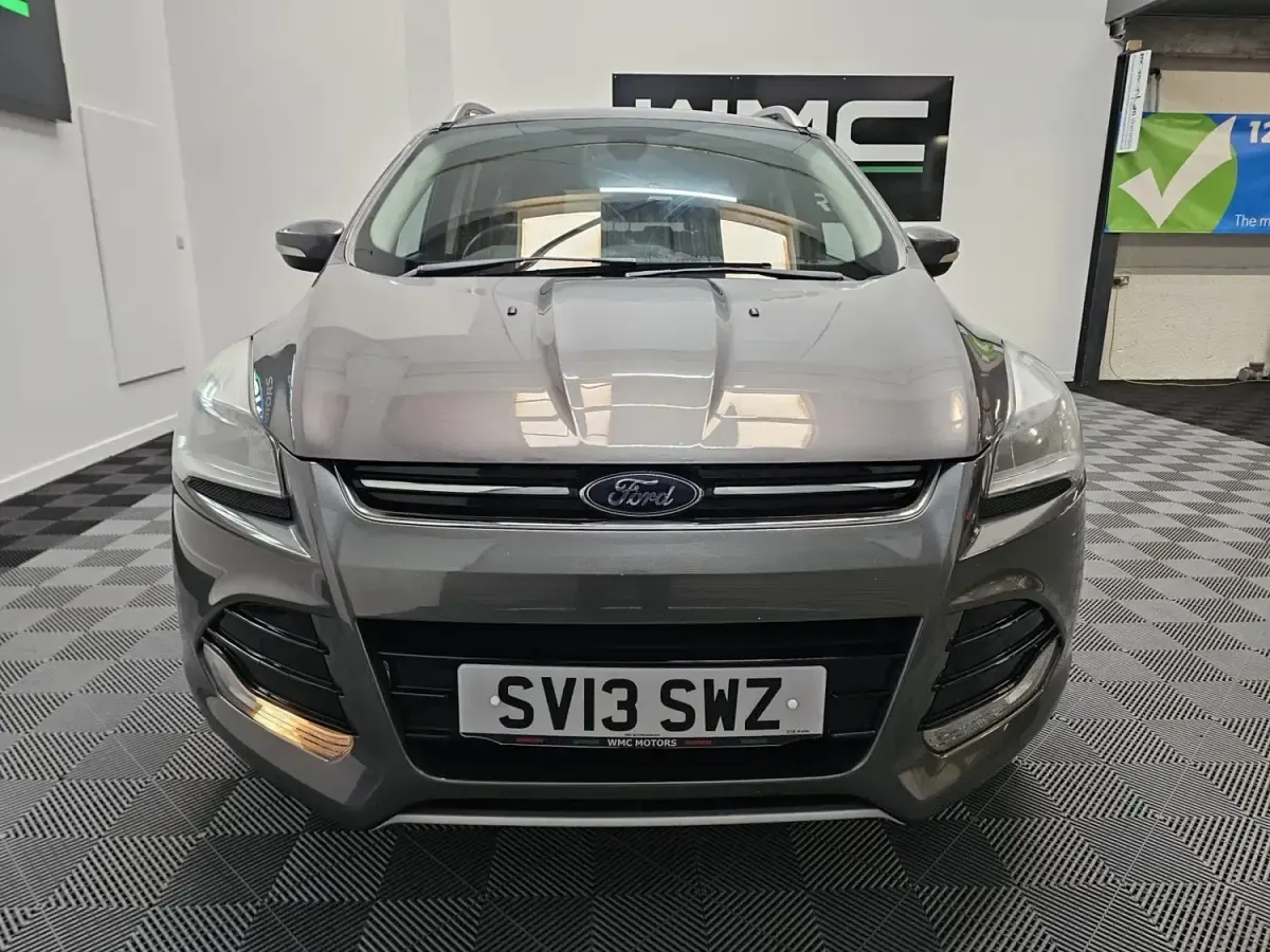 Begagnad Ford Kuga Titanium 163 HK (119 kW) 2013 Grå SUV