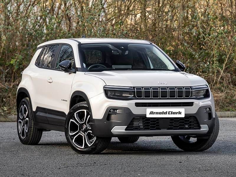 New Jeep Avenger Summit 100 HP (73 kW) 2025 Bicolour solid  ruby red with volcano roof SUV