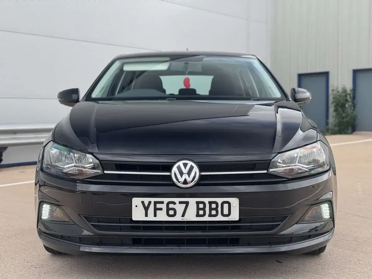 Used VW Polo SE 65 HP (47 kW) 2018 Black Hatchback