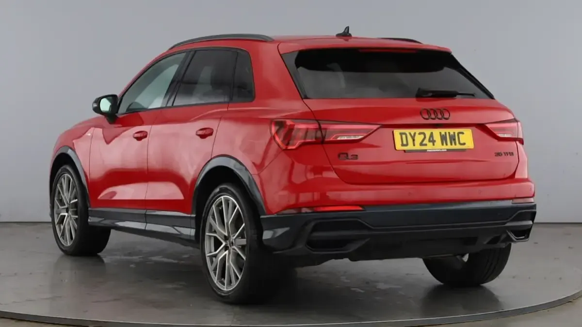 Used Audi Q3 Black Edition 150 HP (110 kW) 2024 Red SUV