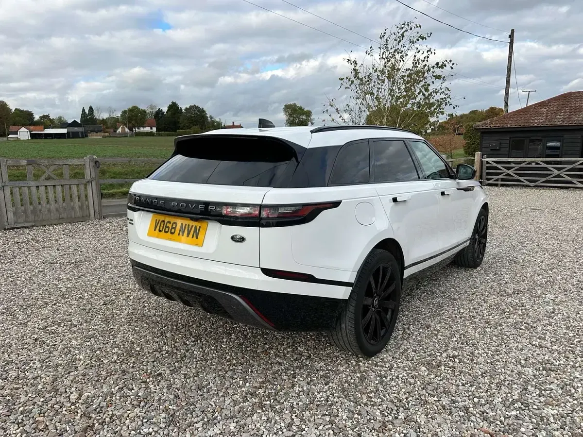 Used Land Rover Range Rover Velar HSE Dynamic 250 HP (183 kW) 2018 White SUV