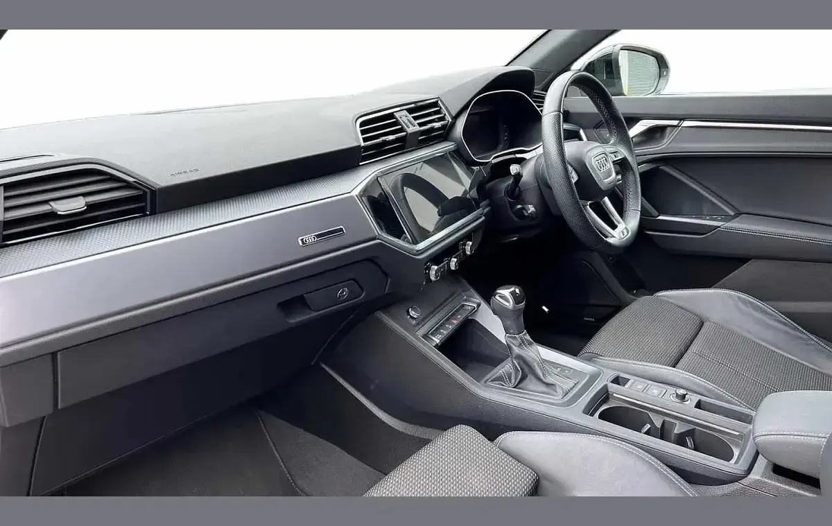 Used Audi Q3 S-Line 150 HP (110 kW) 2023 Black SUV