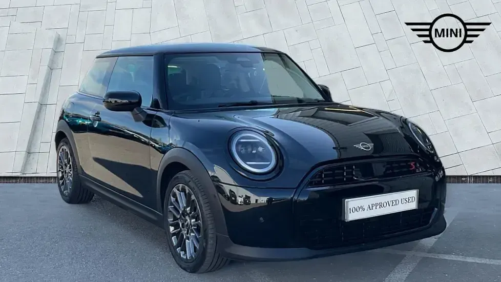Usado Mini Cooper S Hatch 201 HP (147 kW) 2024 Preto Citadino