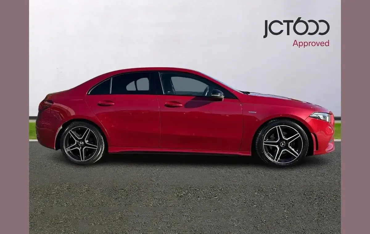 Used Mercedes A180 Executive 134 HP (98 kW) 2022 Red Sedan