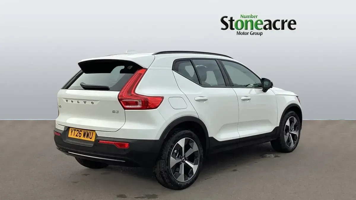 New Volvo XC40 Plus 2026 White SUV