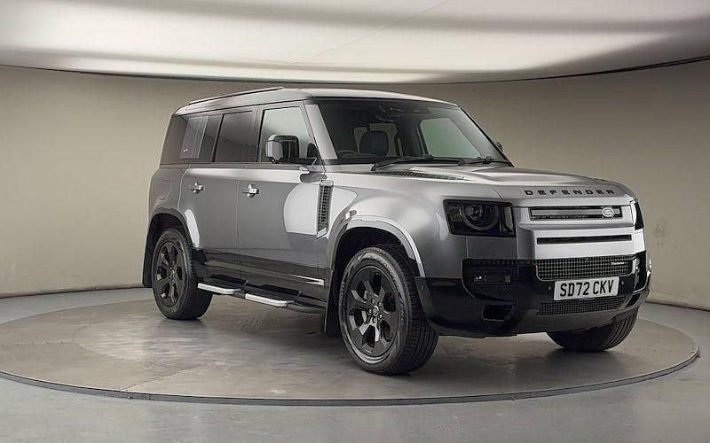 Used Land Rover Defender SE Dynamic 300 HP (220 kW) 2022 Grey Estate