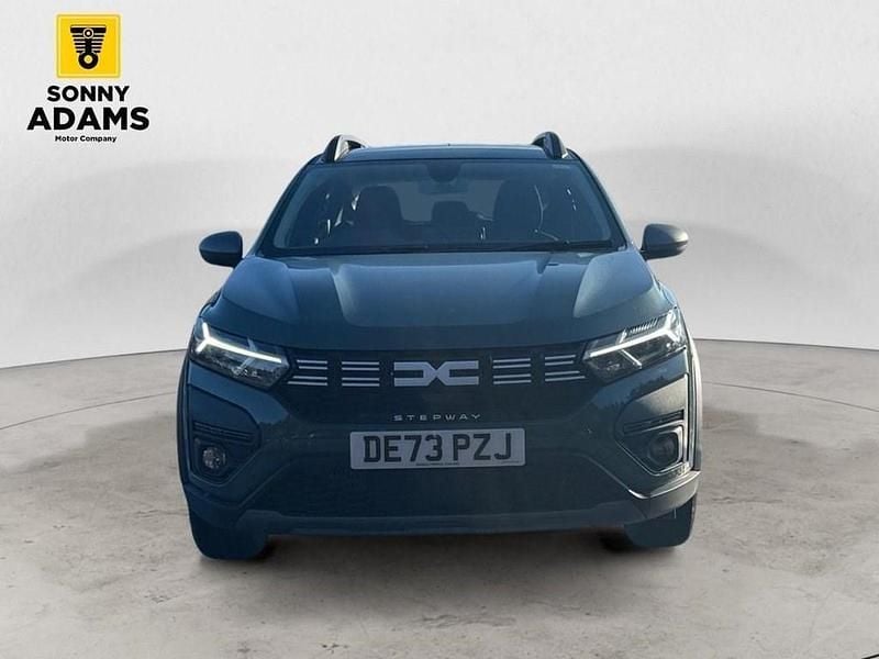 Used Dacia Sandero Expression 90 HP (66 kW) 2023 Green Hatchback