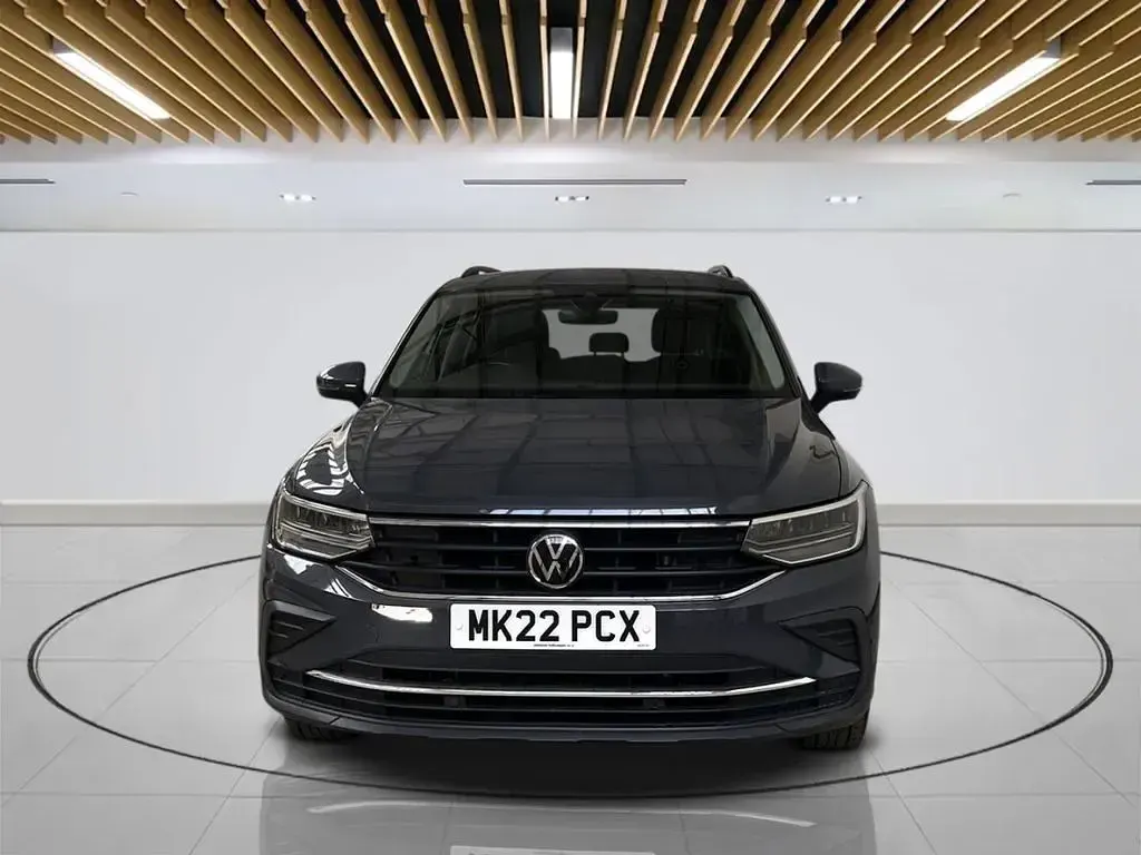 Used VW Tiguan Active 150 HP (110 kW) 2022 Grey SUV