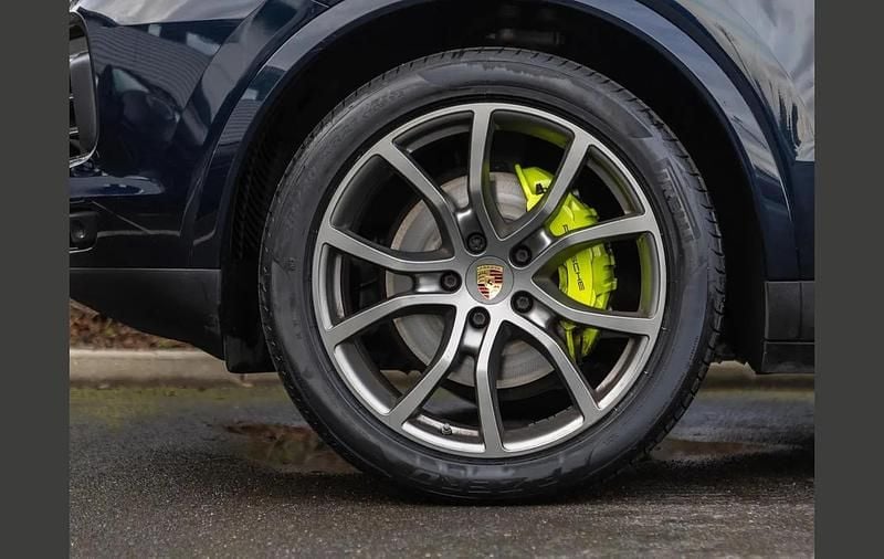 Used Porsche Cayenne 456 HP (335 kW) 2022 Blue SUV