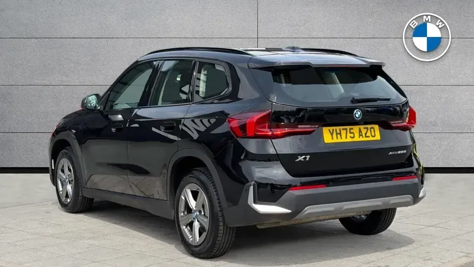 Used BMW X1 Sport Line 242 HP (177 kW) 2025 Black SUV