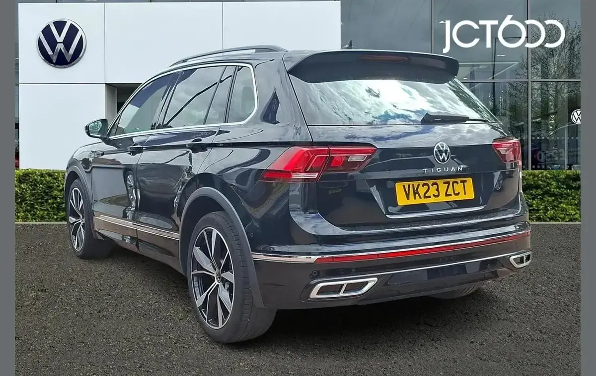 Used VW Tiguan R-line 147 HP (108 kW) 2023 Black SUV