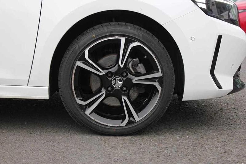 Used Vauxhall Corsa S 100 HP (73 kW) 2023 White Hatchback