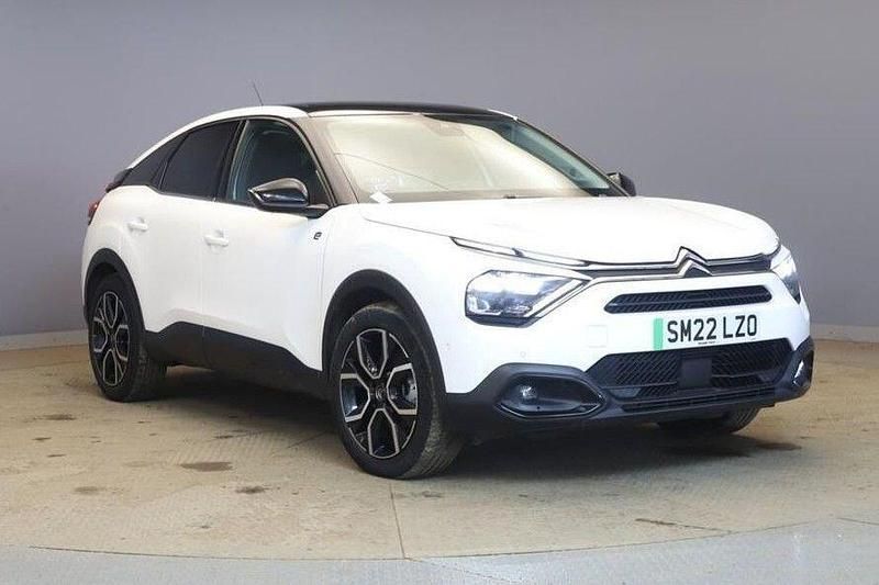 Used Citroën e-C4 Shine 100 kW (136 HP) 2022 White Hatchback