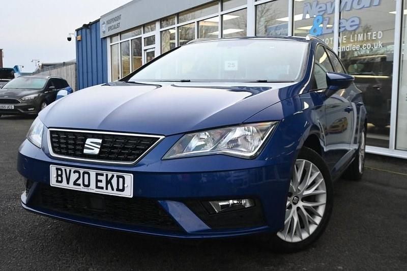 Used Seat Leon SE Dynamic 115 HP (84 kW) 2020 Blue Estate