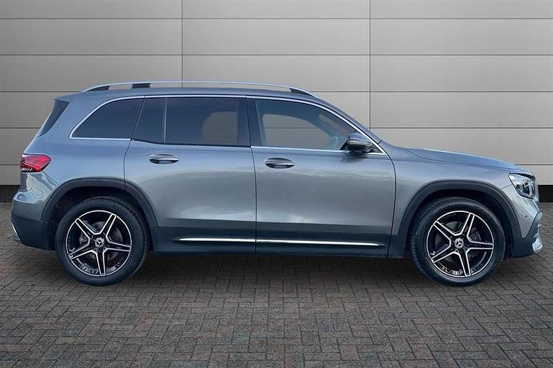 Used Mercedes GLB200 Executive 163 HP (119 kW) 2023 Mountain grey SUV