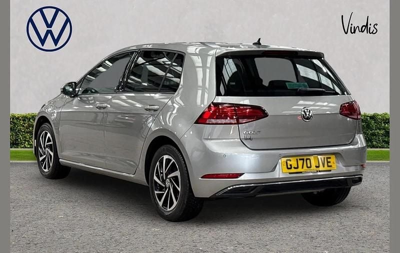 Used VW Golf VIII Edition 147 HP (108 kW) 2020 Silver Hatchback